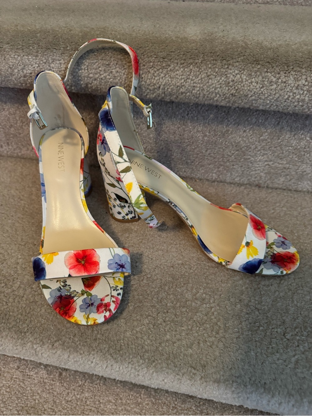 Nine West Floral Ankle-Strap Sandals in Multicolor-women’s size 8.